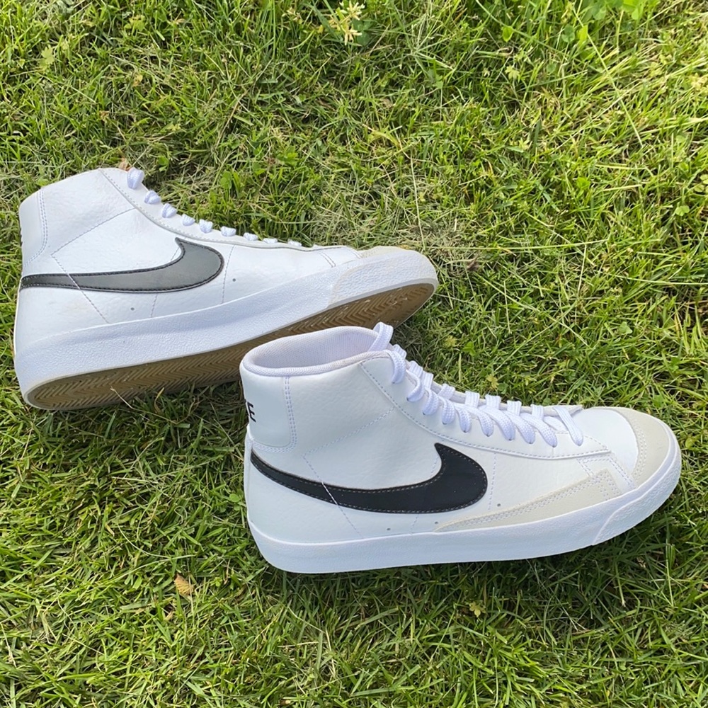 Nike blazer mids